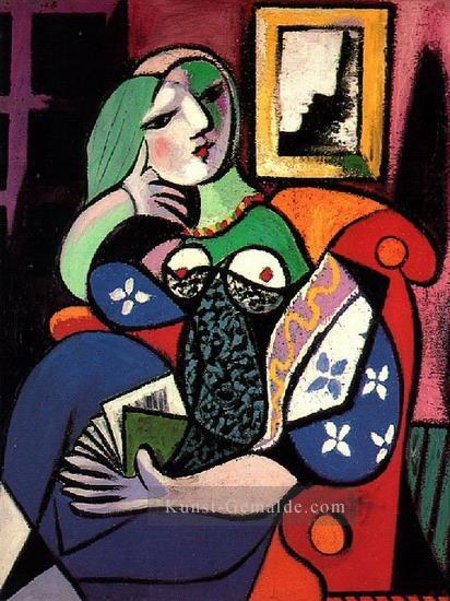 Frau Mieter in der Familie un livre Marie Therese Walter 1932 kubist Pablo Picasso Ölgemälde